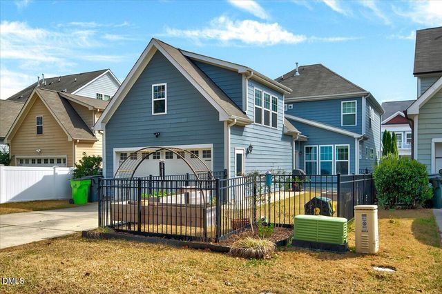 910 Branch Line Lane, Apex, NC 27502