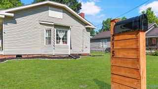 315 Simpson Street SE, Hartselle, AL 35640