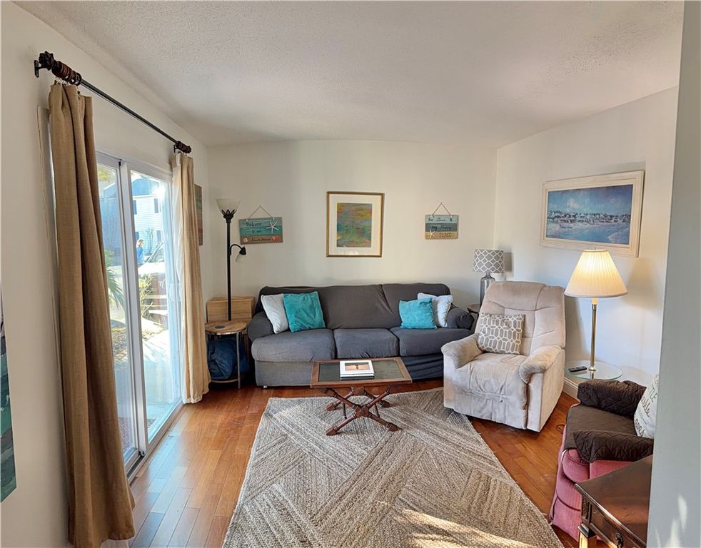 850 Mallery Street 4 building O, St Simons Island, GA 31522