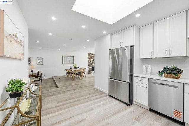 1326 Vining Dr, San Leandro, CA 94579