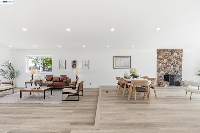 1326 Vining Dr, San Leandro, CA 94579