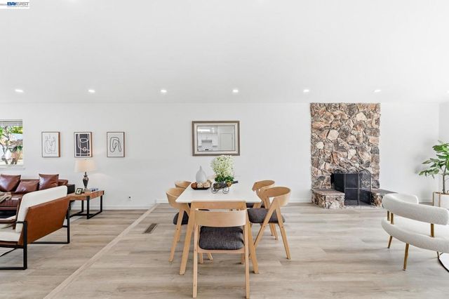 1326 Vining Dr, San Leandro, CA 94579