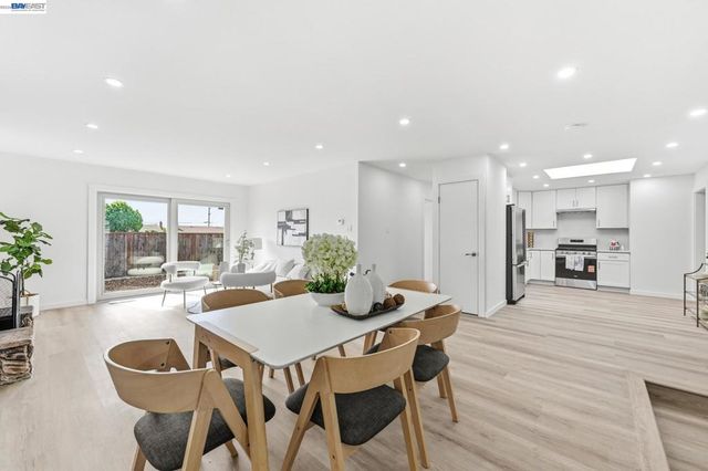 1326 Vining Dr, San Leandro, CA 94579