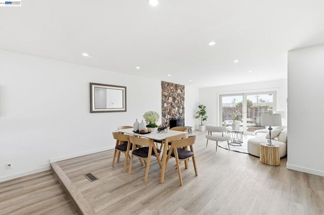 1326 Vining Dr, San Leandro, CA 94579