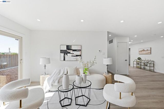 1326 Vining Dr, San Leandro, CA 94579