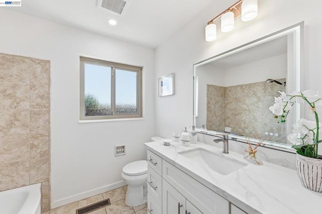 1326 Vining Dr, San Leandro, CA 94579