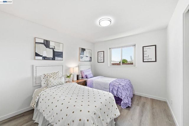 1326 Vining Dr, San Leandro, CA 94579