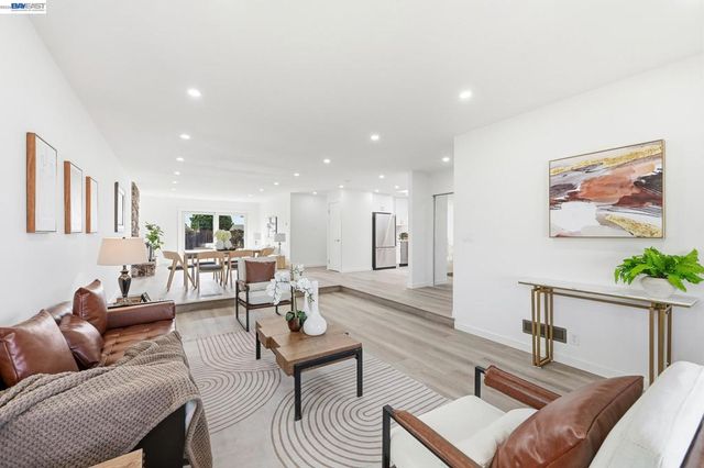 1326 Vining Dr, San Leandro, CA 94579