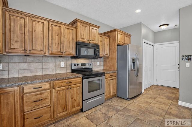 4520 Hershey Loop, Chubbuck, ID 83202