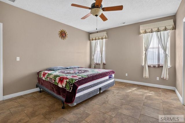 4520 Hershey Loop, Chubbuck, ID 83202