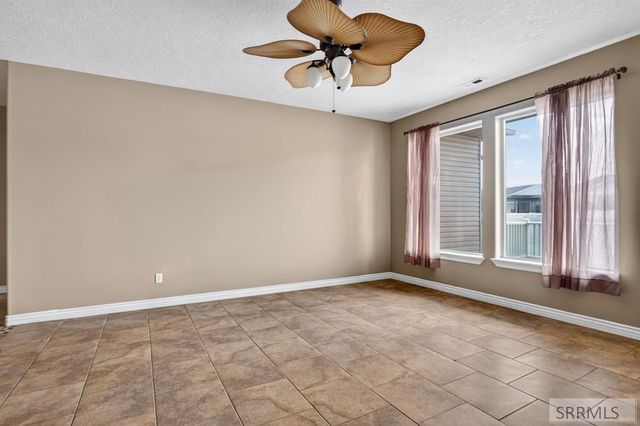 4520 Hershey Loop, Chubbuck, ID 83202