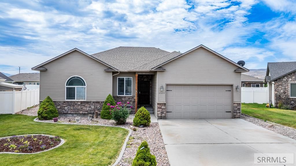 Image 1 of property listing at 4520 Hershey Loop, Chubbuck, ID 83202