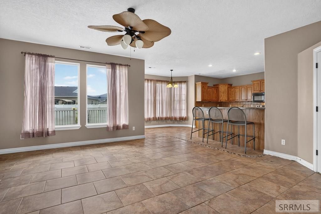 Image 10 of property listing at 4520 Hershey Loop, Chubbuck, ID 83202