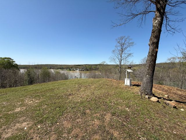 111 Portalatin Pointe, Stewart, TN 37175