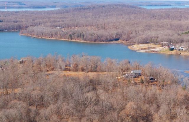 111 Portalatin Pointe, Stewart, TN 37175