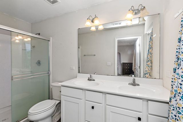 421 E Meadowdale Circle, Hampshire, IL 60140