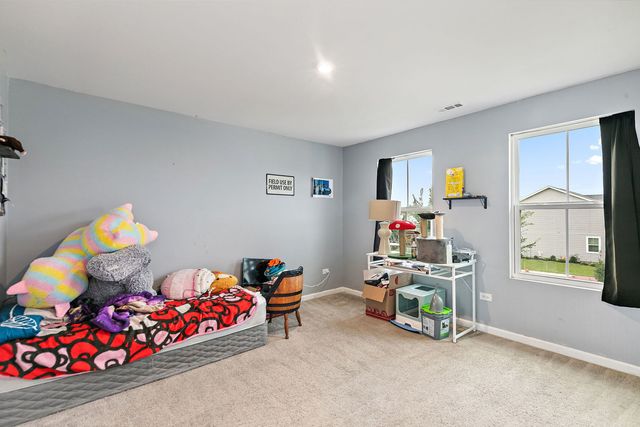 421 E Meadowdale Circle, Hampshire, IL 60140