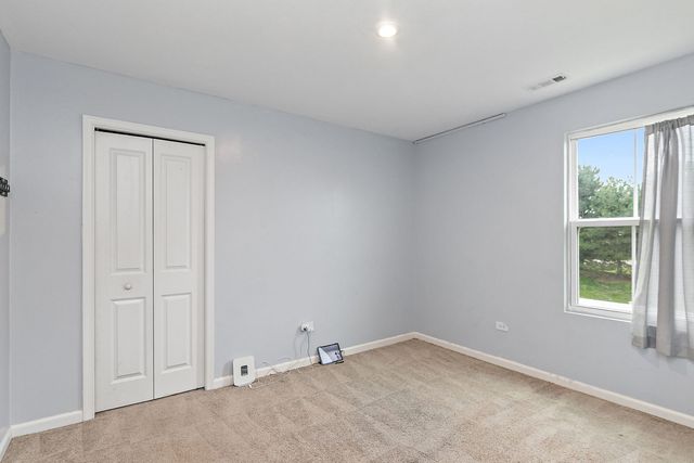 421 E Meadowdale Circle, Hampshire, IL 60140