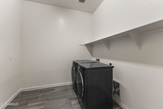 5255 N GINNING Drive, Litchfield Park, AZ 85340