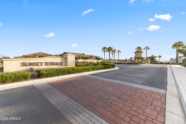 5255 N GINNING Drive, Litchfield Park, AZ 85340