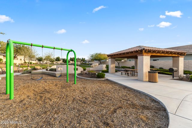 5255 N GINNING Drive, Litchfield Park, AZ 85340