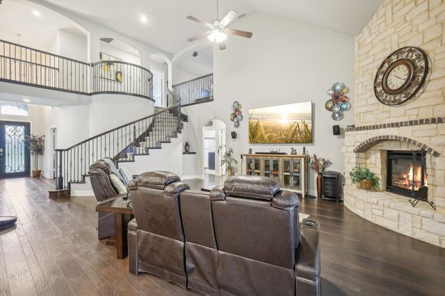 4611 Great Plains Way, Mansfield, TX 76063