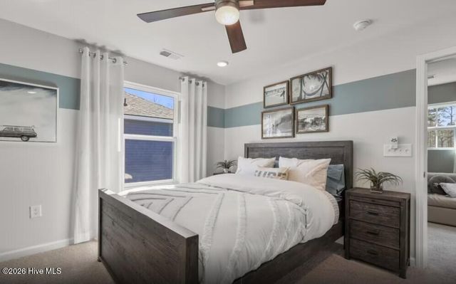 530 Glitter Bay Loop, Shallotte, NC 28470