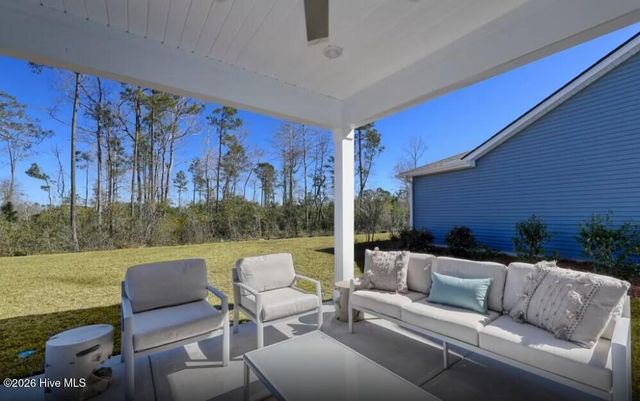 530 Glitter Bay Loop, Shallotte, NC 28470