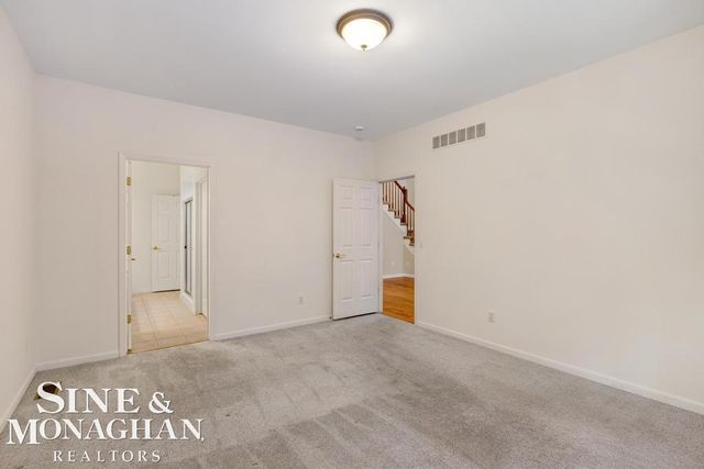 3327 Nell Rose Court, Royal Oak, MI 48073