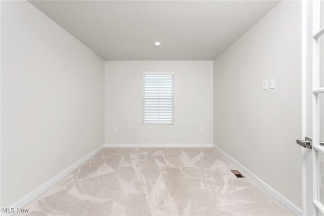 3658 knecht, Norton, OH 44203