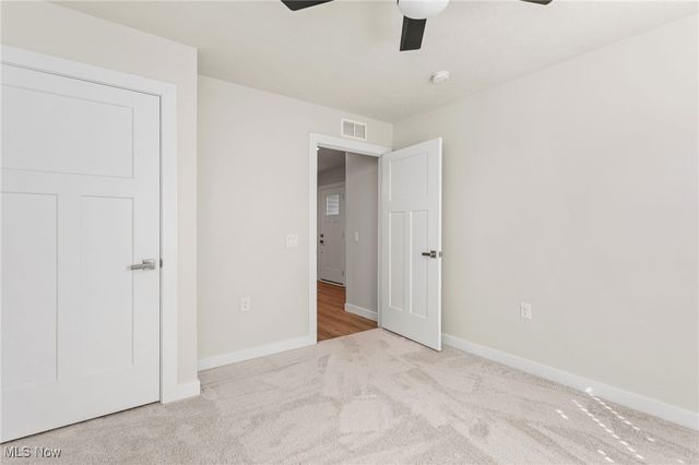 3658 knecht, Norton, OH 44203