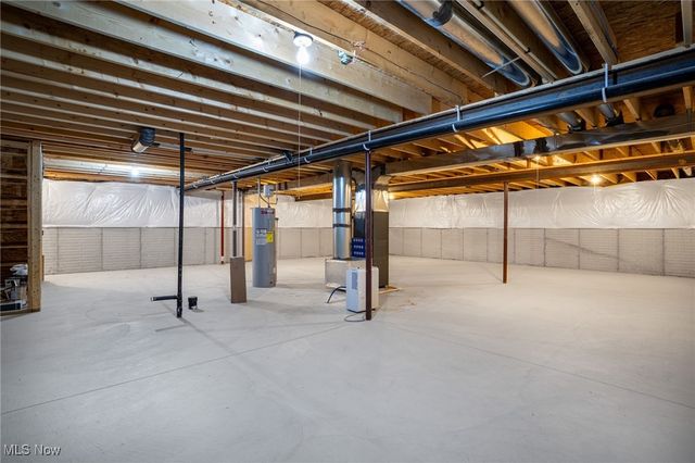 3658 knecht, Norton, OH 44203