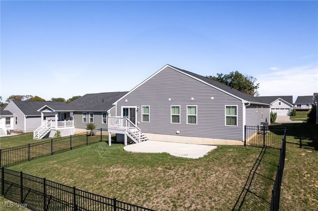 3658 knecht, Norton, OH 44203