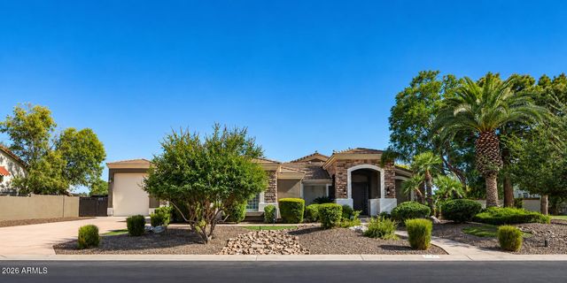 7547 W LIBBY Street, Glendale, AZ 85308