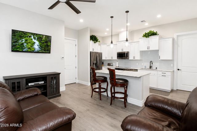 7547 W LIBBY Street, Glendale, AZ 85308