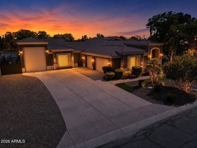 7547 W LIBBY Street, Glendale, AZ 85308