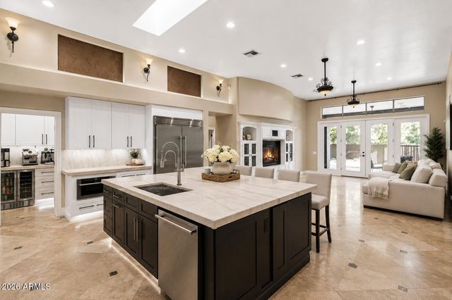 7547 W LIBBY Street, Glendale, AZ 85308