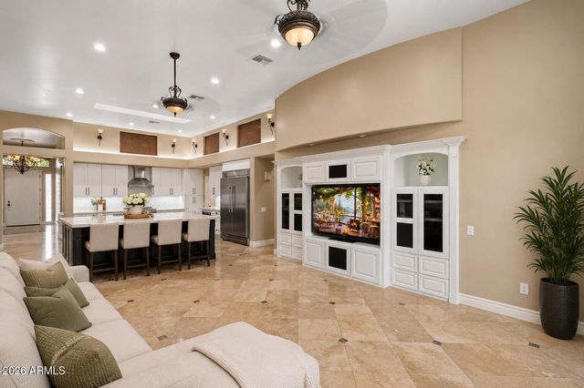 7547 W LIBBY Street, Glendale, AZ 85308