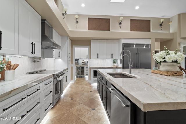 7547 W LIBBY Street, Glendale, AZ 85308