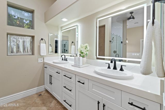 7547 W LIBBY Street, Glendale, AZ 85308