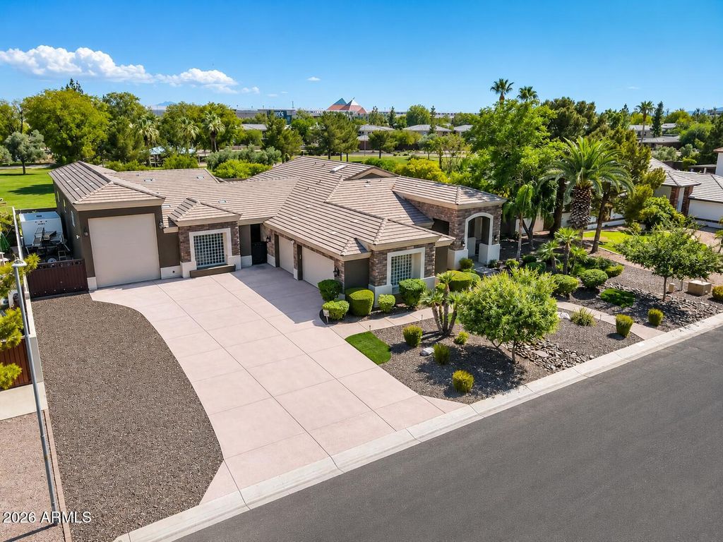 7547 W LIBBY Street, Glendale, AZ 85308 — photo 5