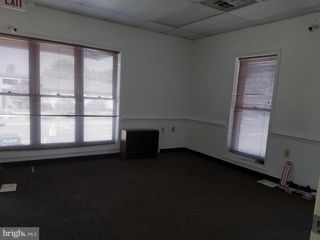 8645 MATHIS AVE #201, Manassas, VA 20110