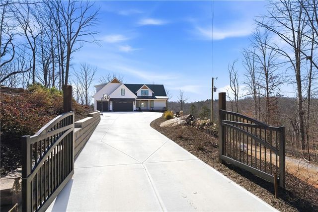 5805 Archer Avenue, Cumming, GA 30041