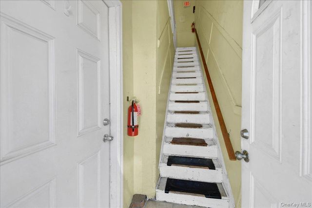28 Clinton Street, Tarrytown, NY 10591