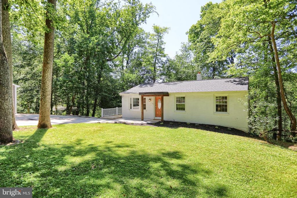 Image 4 of property listing at 32 CODJUS DR, Rising Sun, MD 21911