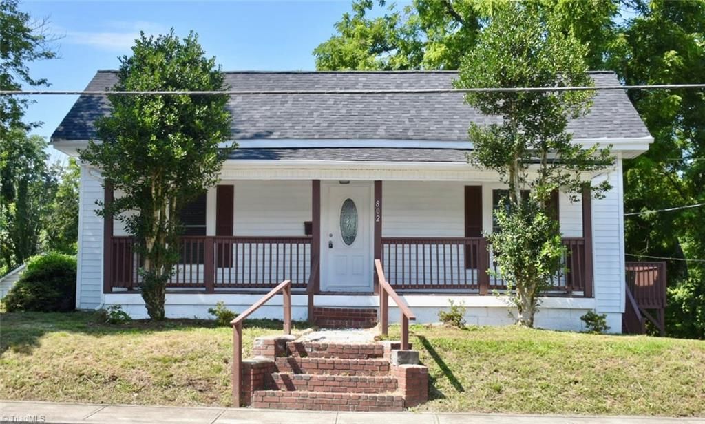 802 Spring Street, Mount Airy, NC 27030