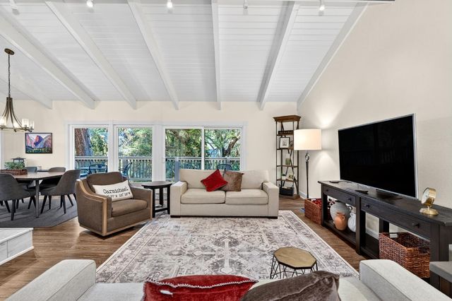 80 Riverknoll Pl, Carmichael, CA 95608