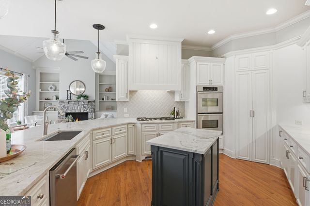 5173 Brendlynn Drive, Suwanee, GA 30024