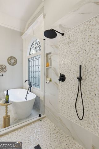 5173 Brendlynn Drive, Suwanee, GA 30024