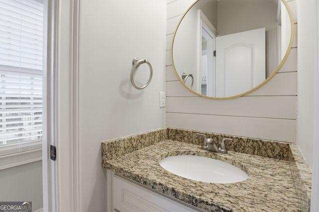 5173 Brendlynn Drive, Suwanee, GA 30024